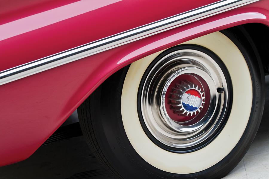  Chrysler 300F Convertible Red 1960 года  (фото 17 из 25)